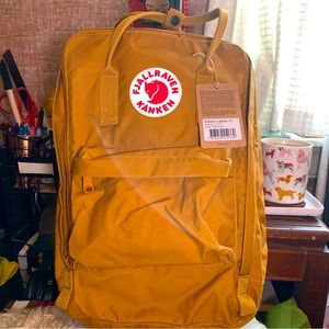Fjallraven Kanken Laptop 15” in Acorn, NWT